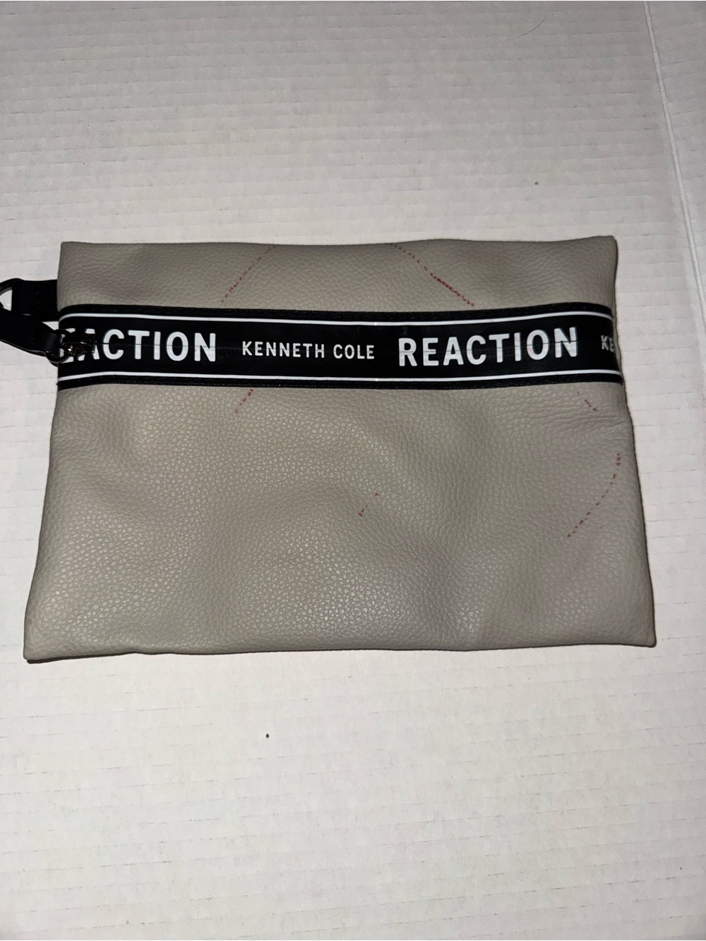 Kenneth Cole Reaction Light Gray Pebbled Wristlet Clutch missing strap